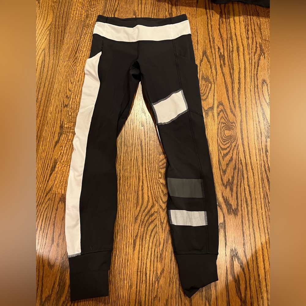 LULULEMON size 4 Leggings